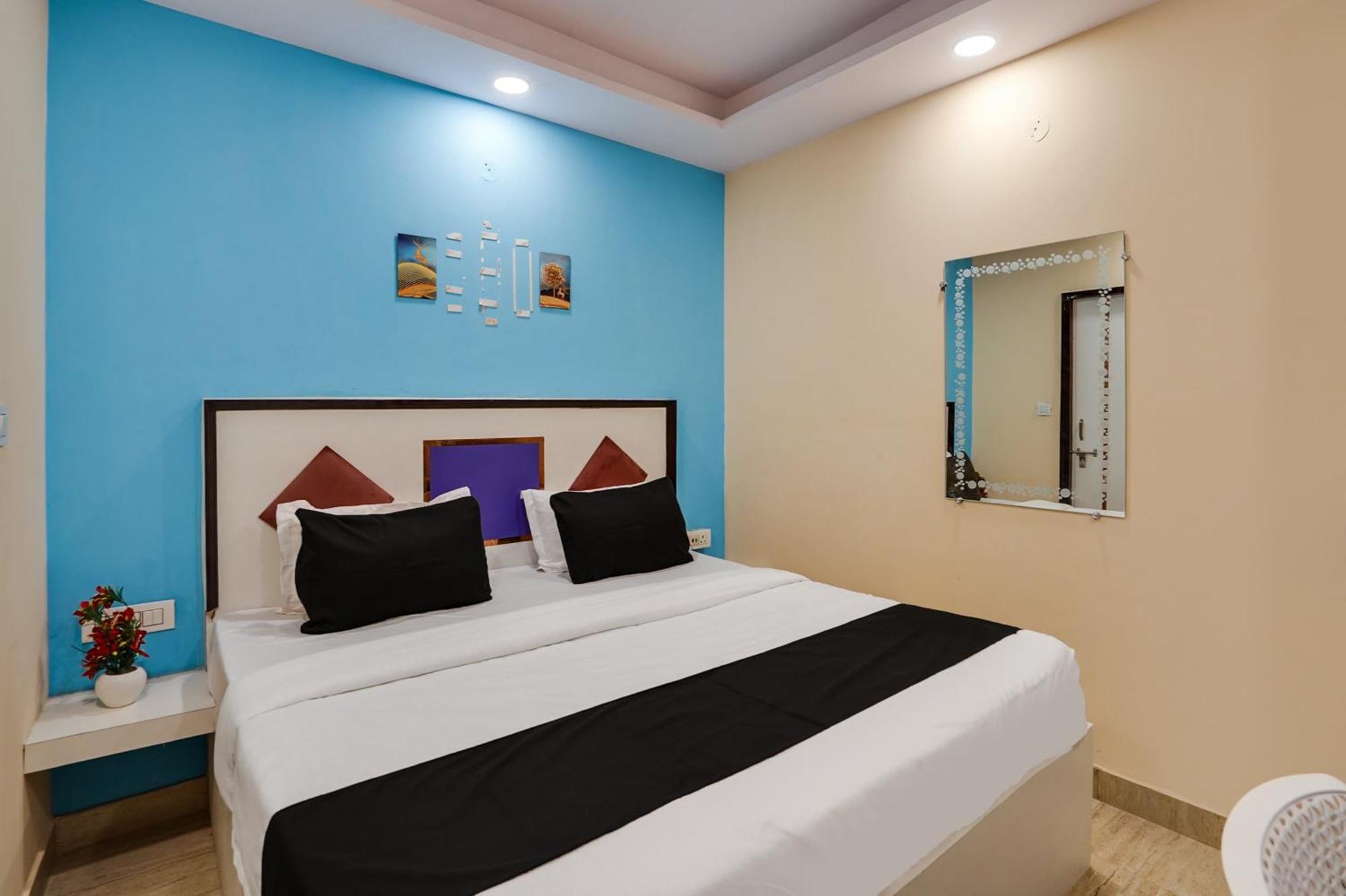 Super Hotel O Hotel Gold Star Új-Delhi Kültér fotó