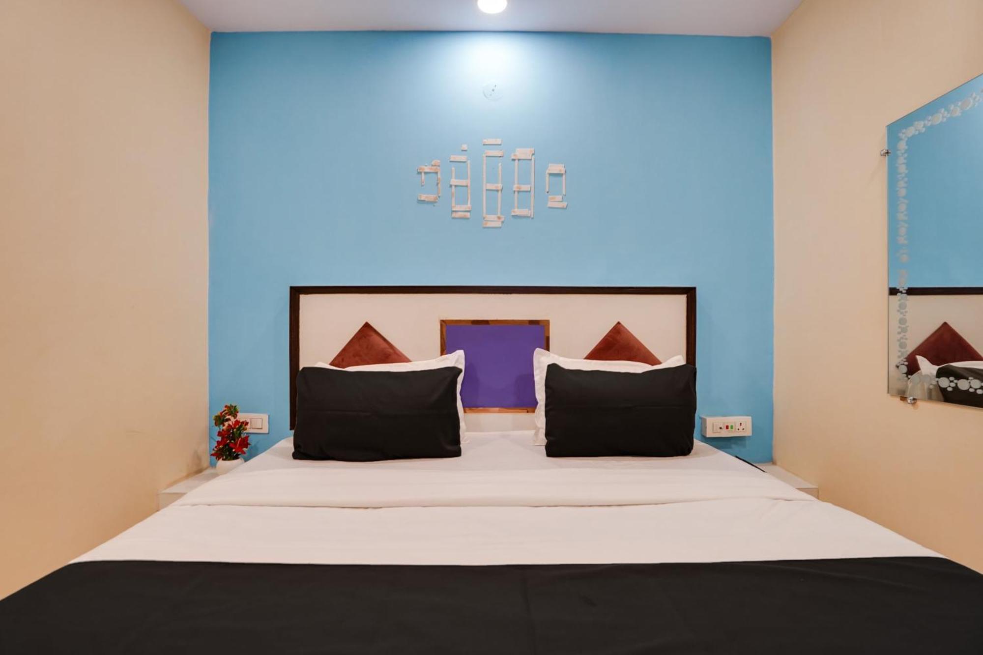 Super Hotel O Hotel Gold Star Új-Delhi Kültér fotó