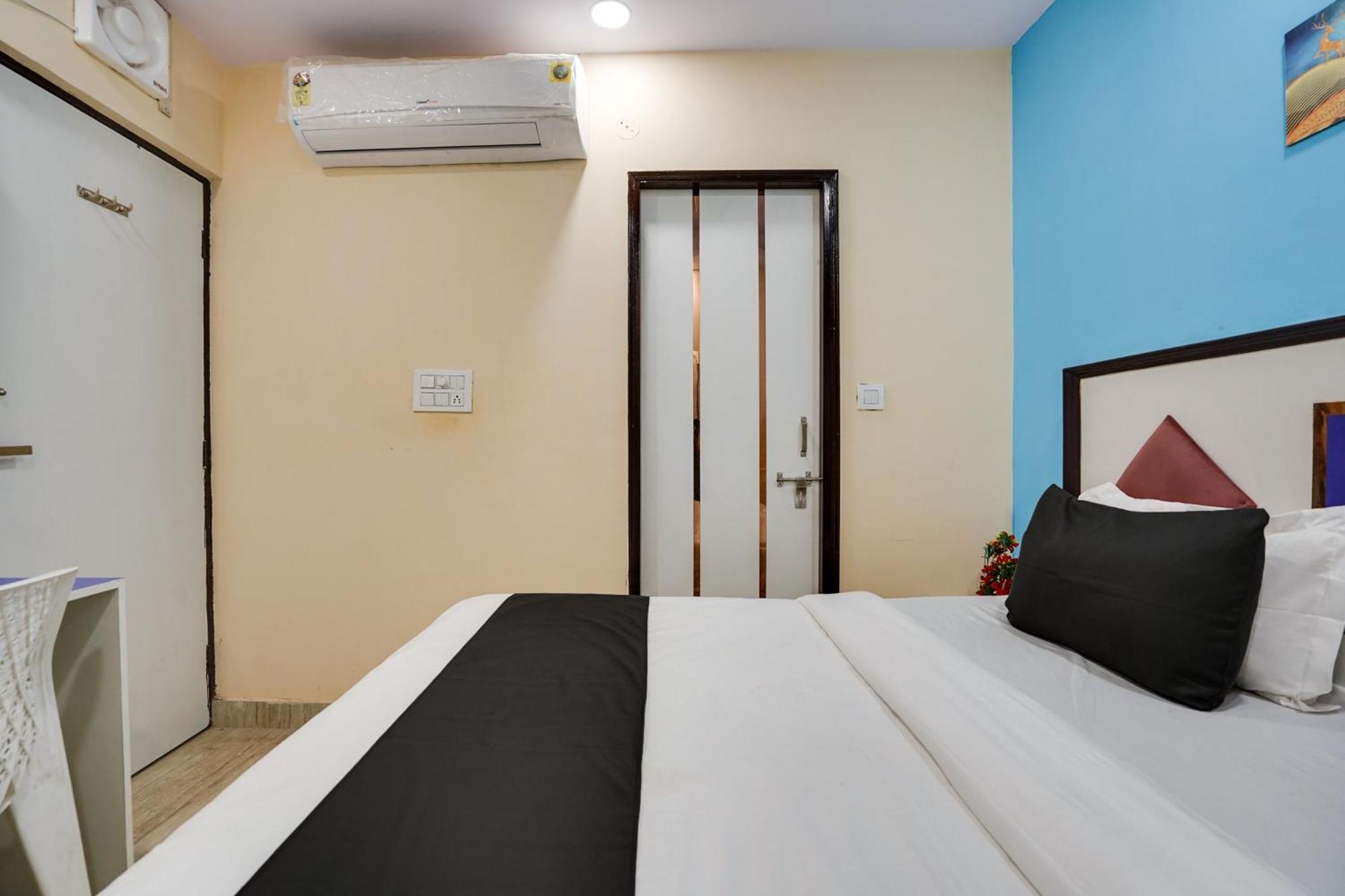 Super Hotel O Hotel Gold Star Új-Delhi Kültér fotó